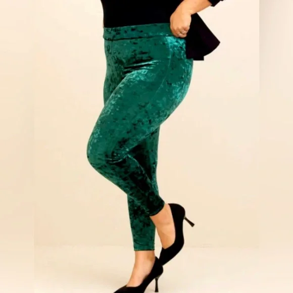Torrid Full Length Signature Waist Emerald Green Crushed Velvet Legging Sz 1 NWT - Picture 1 of 5